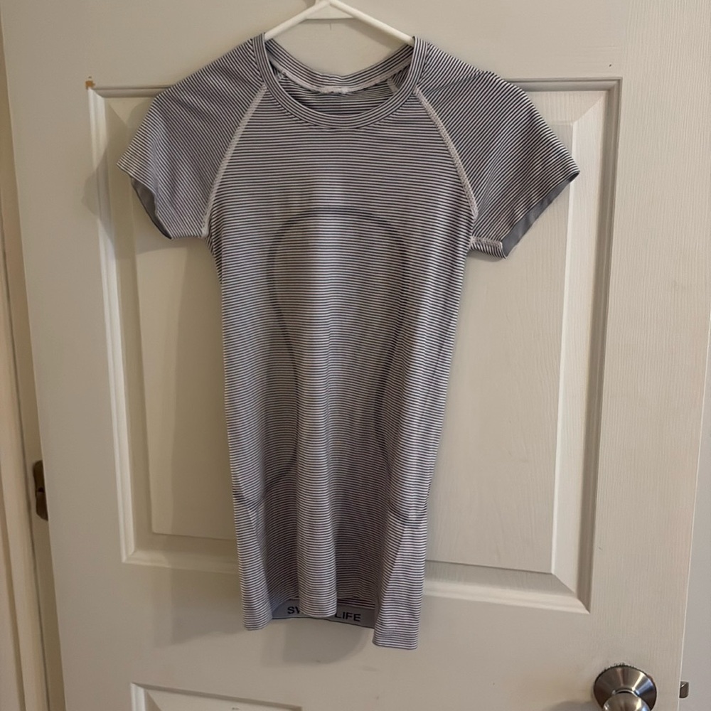 Lululemon swiftly size 4